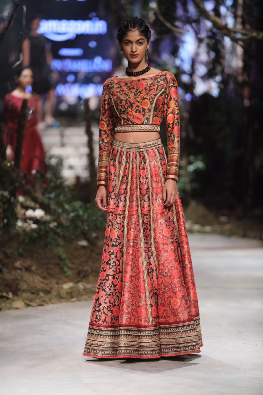 http://www.talksassy.com/wp-content/uploads/2017/03/Amazon-India-Fashion-Week-Autumn-Winter-2017-2.jpg