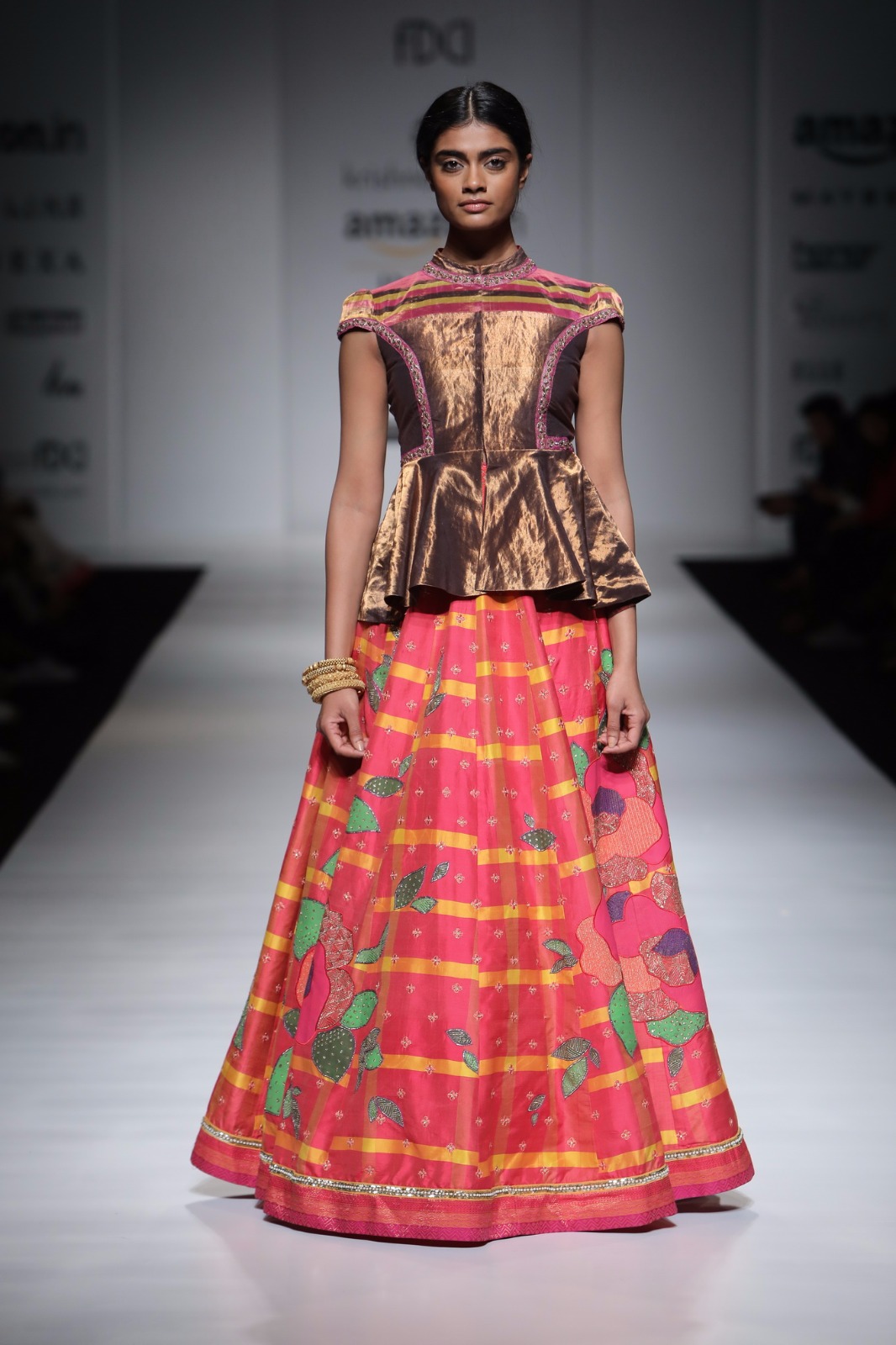 http://www.talksassy.com/wp-content/uploads/2017/03/Amazon-India-Fashion-Week-Autumn-Winter-2017-25.jpg