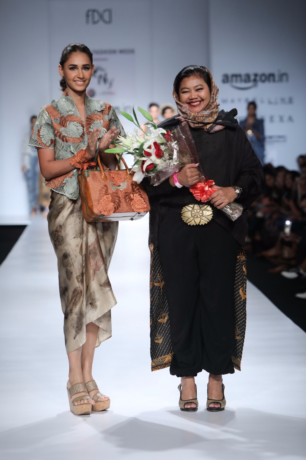 http://www.talksassy.com/wp-content/uploads/2017/03/Amazon-India-Fashion-Week-Autumn-Winter-2017-8.jpg