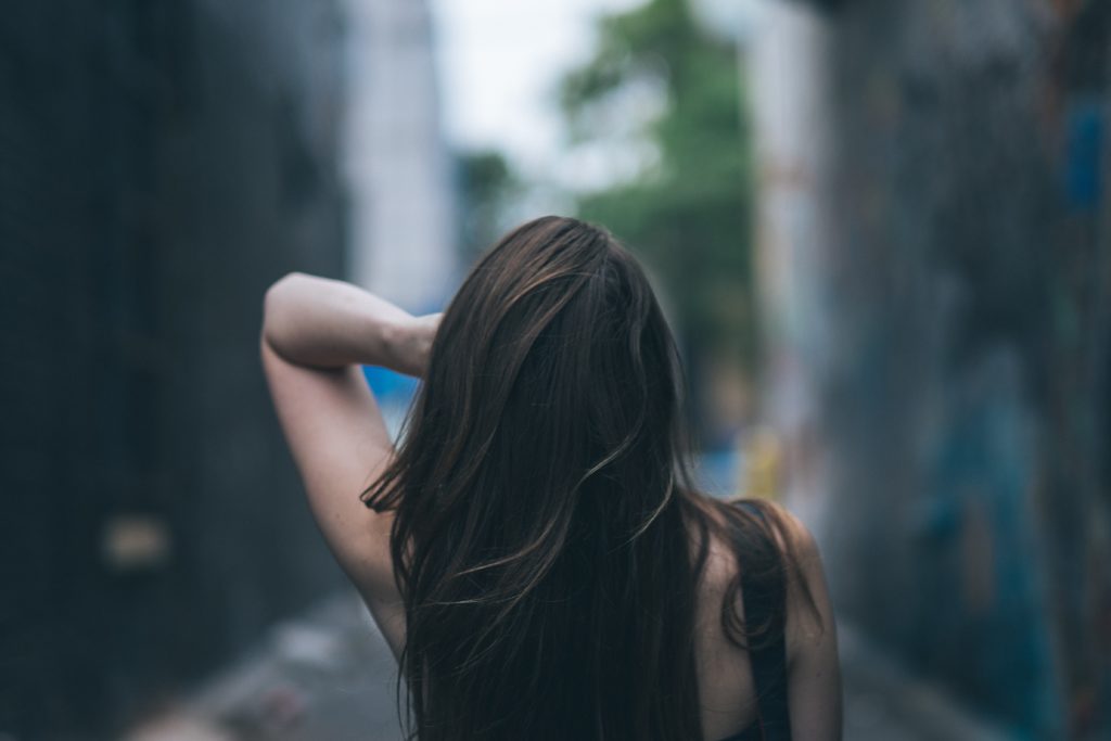 Right way to wash hair