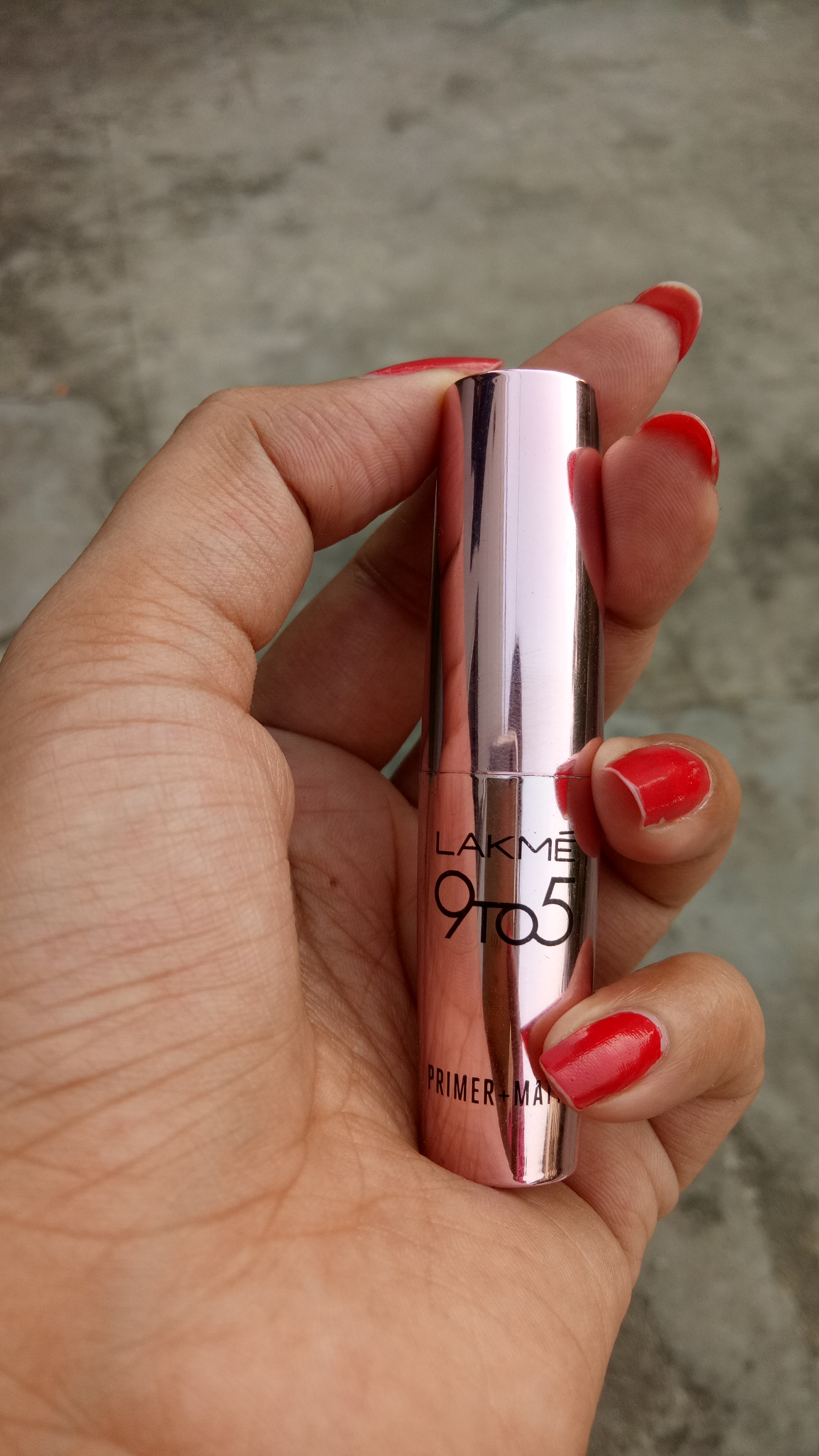 LAKME 9 TO 5 PRIMER + MATTE MR 4 CHERRY CHIC