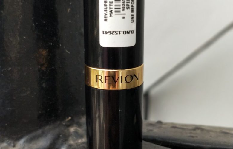 REVLON SUPER LUSTROUS LIPSTICK