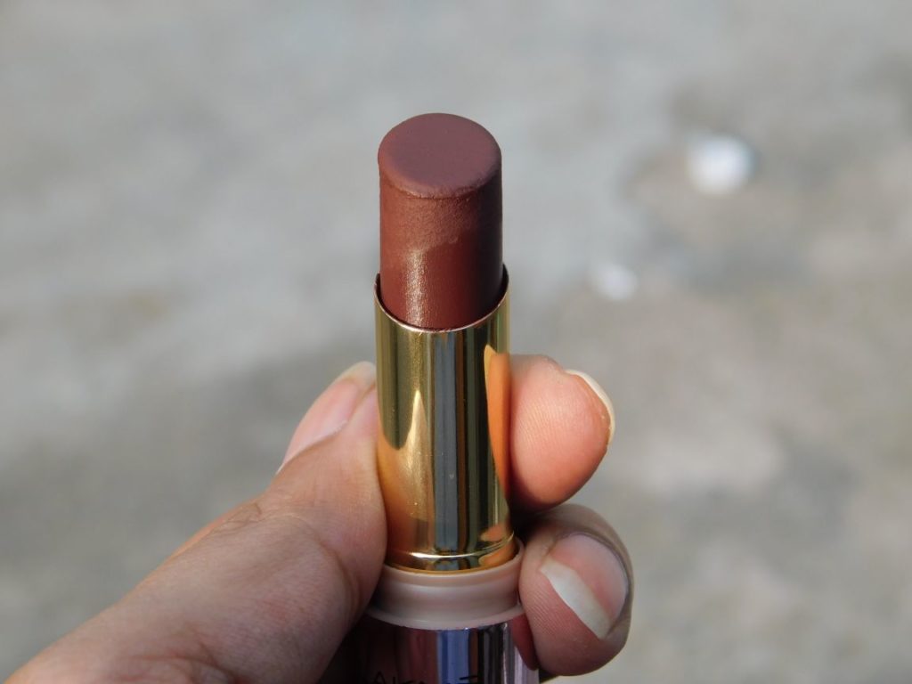 LAKME 9 TO 5 PRIMER + MATTE CABERNET CATEGORY